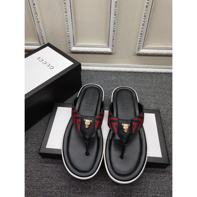 G*u*i slippers